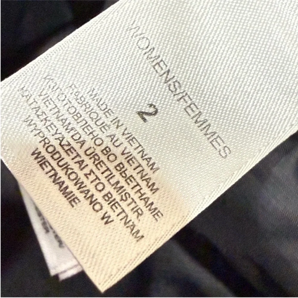 The North Face Quilted Mini Skirt in Black - Picture 6 of 6